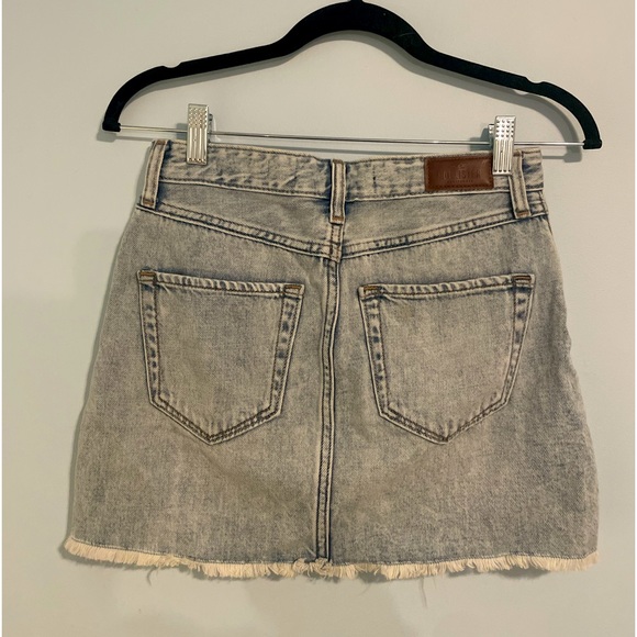 Hollister Light Wash Ripped Jean Skirt With Pink Floral Embroidery🌸🌷 - Picture 2 of 8